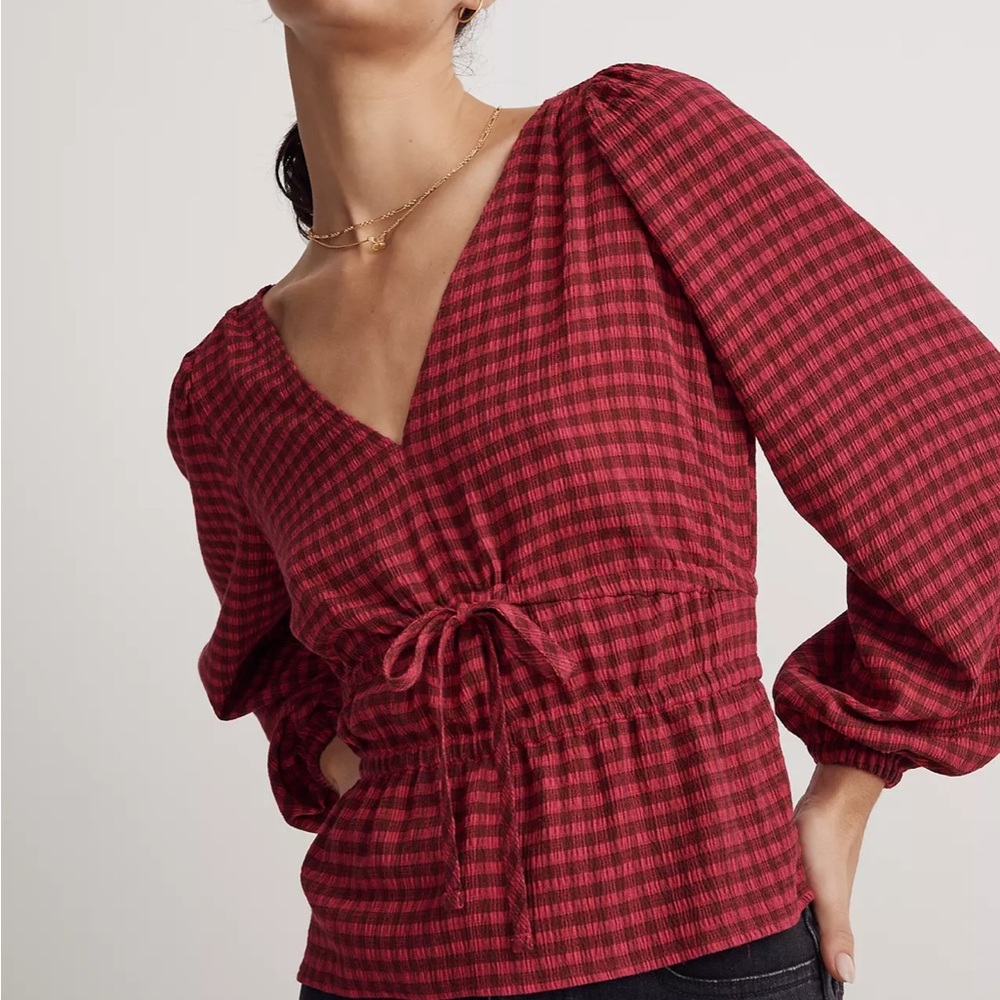 Crinkled V-Neck Peplum Top in Plaid Madewell